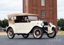 1927-chevrolet-capitol-tourer-1.jpg
