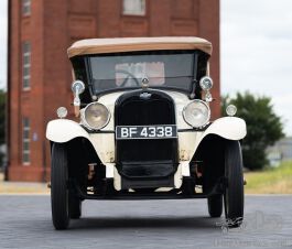 1927-chevrolet-capitol-tourer-2(1).jpg
