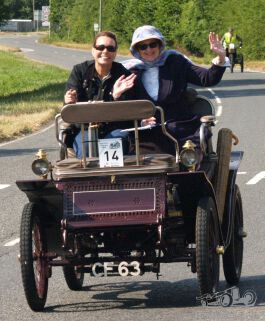 3_%202018%20Ellis%20Journey%20Everett-Canfor%20all%20ladies%20crew%201901%20DDB%20-%20Chris%20Knap%20(002).JPG