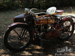 Harley%20Davidson%20type%20J%20Side-car%201918%20-%20FR%20-%20Bouillot%20Frederic.jpg