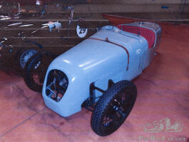 MORGAN%20F2%20Dellow%20Course%201937%20(%20Fr%20)%20Brun%20William.jpg