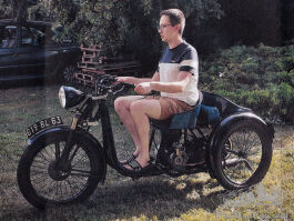 Monet-Goyon%20Automouche%20250cc%20-%20FR%20-%20VAUDOIT%20Laurent.jpg